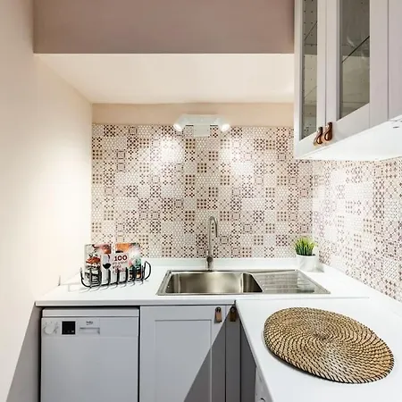 Santa Chiara By Home4holidays Apartment