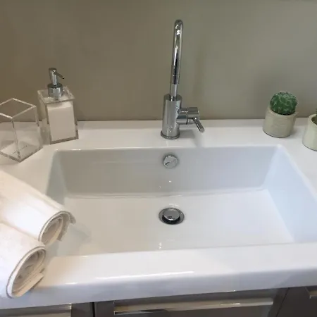 Santa Chiara By Home4holidays Apartamento *