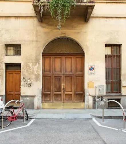 Lägenhet Santa Chiara By Home4holidays *