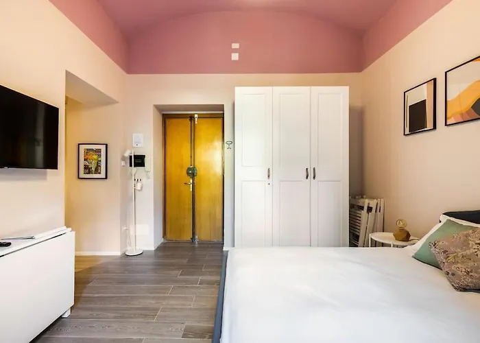 Santa Chiara By Home4holidays Apartman *