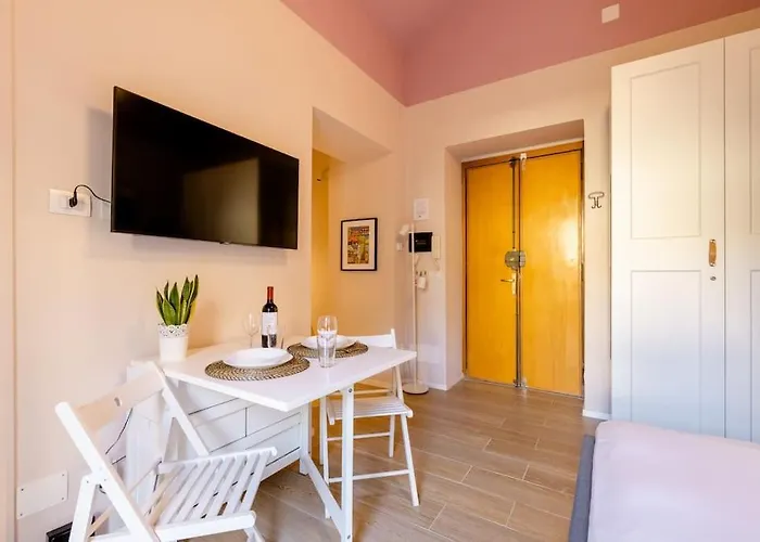 Santa Chiara By Home4holidays * Torino