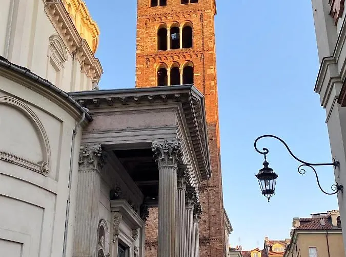 Lägenhet Santa Chiara By Home4holidays *