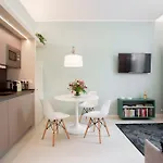 Apartament Santa Chiara By Home4holidays *