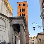 Apartament Santa Chiara By Home4holidays *