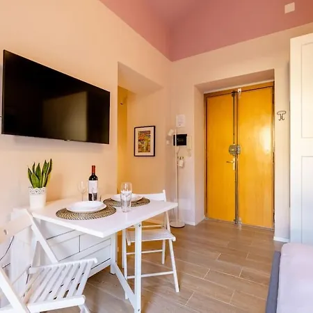 Santa Chiara By Home4holidays * Torino