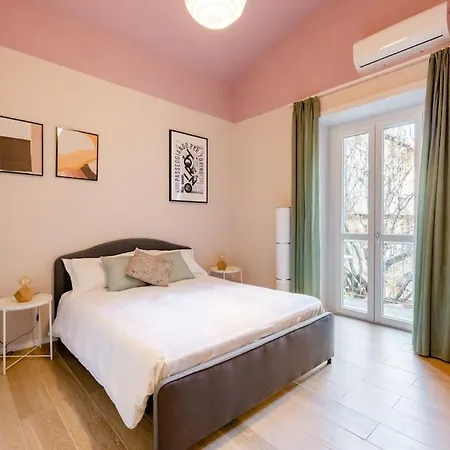 公寓 Santa Chiara By Home4holidays